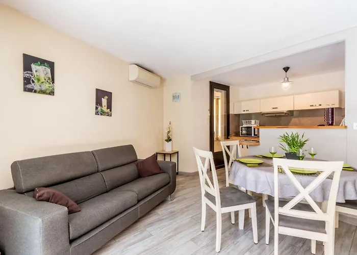 La Miougrano-2 By Interhome *